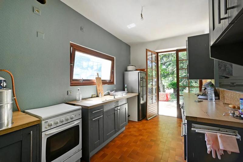 Maison - 150 m² - 4 pièces