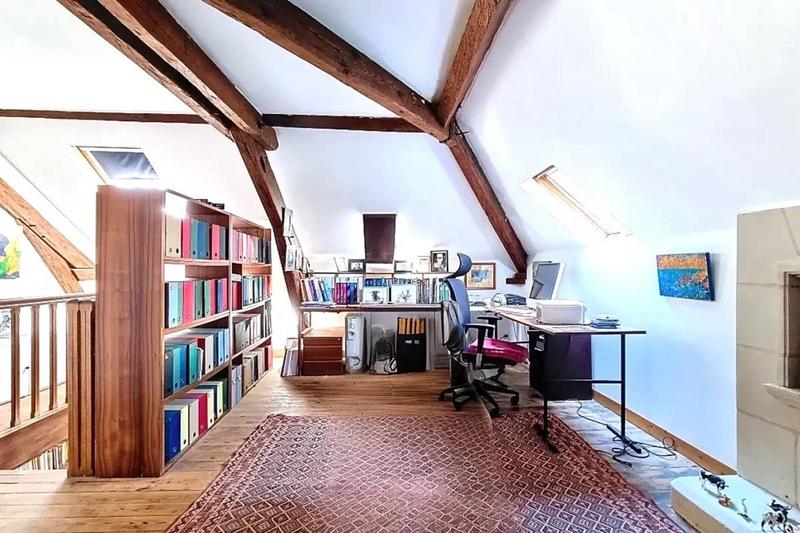 Maison - 257 m² - 9 pièces