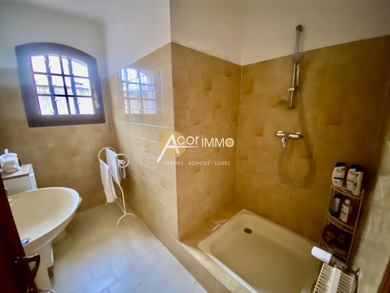 Maison - 200 m² - 6 pièces