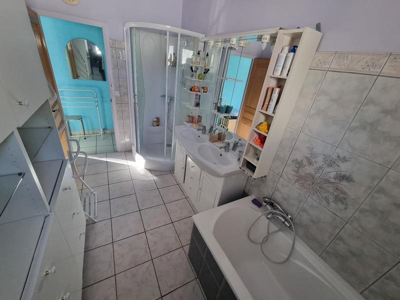 Maison - 147 m² - 5 pièces