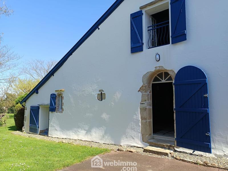 Maison - 215 m² - 7 pièces