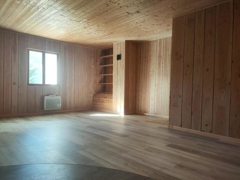 Maison - 210 m² - 8 pièces