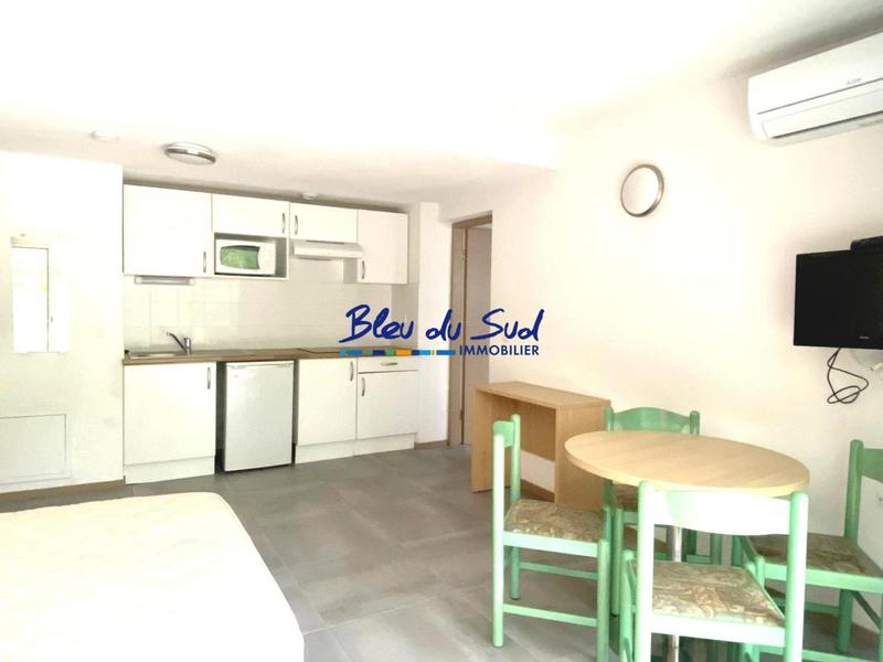 Studio - 25 m² - 1 pièce