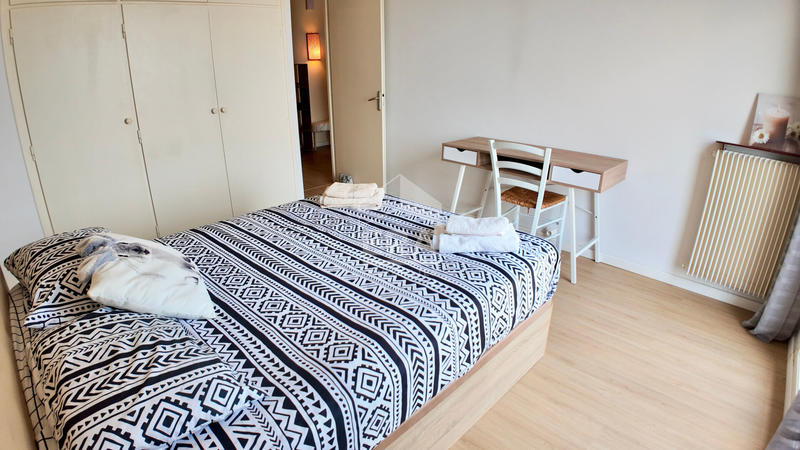 Appartement - 99 m² - 4 pièces