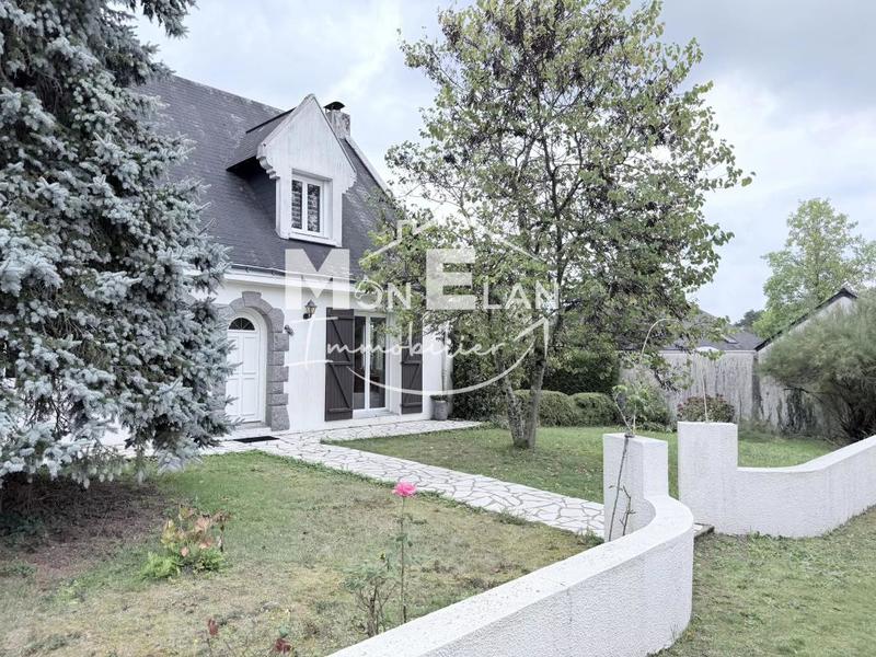 Maison - 167 m² - 9 pièces