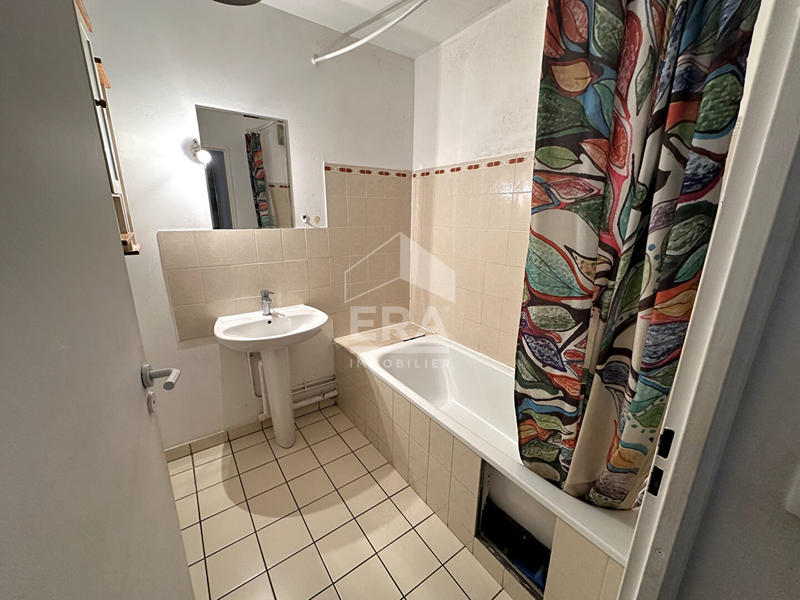 Appartement - 90 m² - 4 pièces