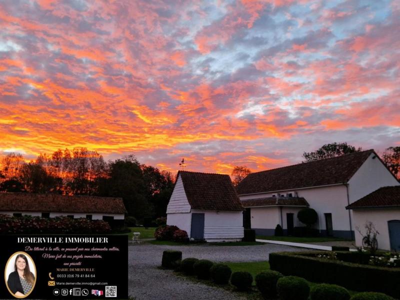 Propriété - 466 m² - 18 pièces