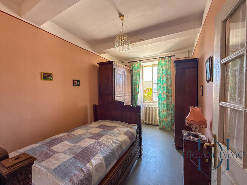 Maison - 529 m² - 18 pièces