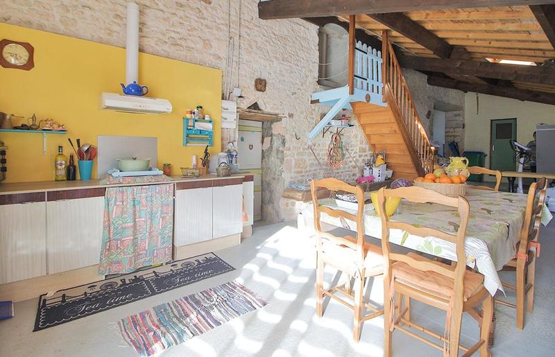 Maison - 96 m² - 3 pièces