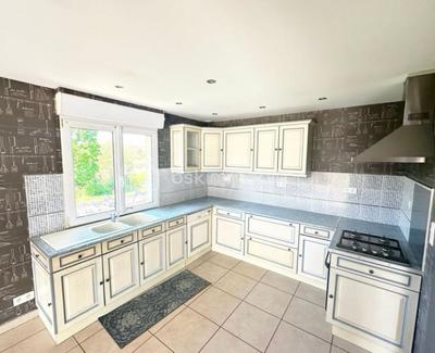 Maison traditionnelle - 135 m² - 5 pièces