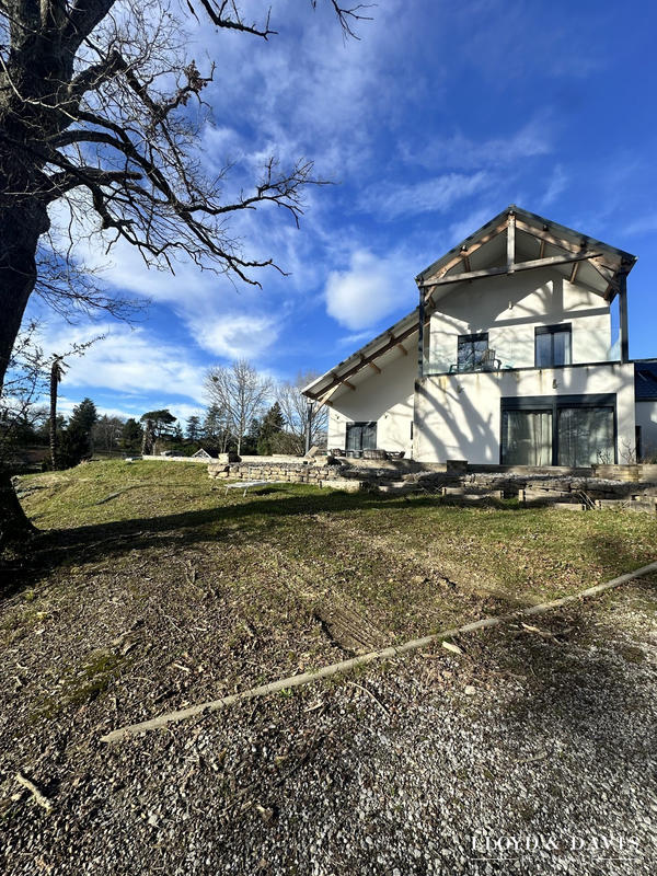 Maison contemporaine - 166 m² - 6 pièces