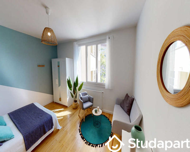 Chambre - 70 m² - 1 pièce