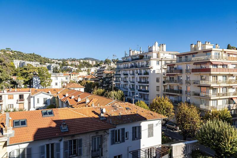 Appartement - 97 m² - 4 pièces