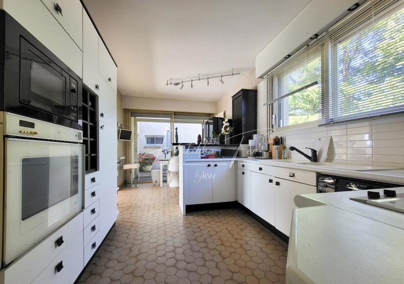 Maison - 166 m² - 5 pièces