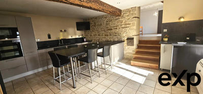 Maison - 224 m² - 7 pièces