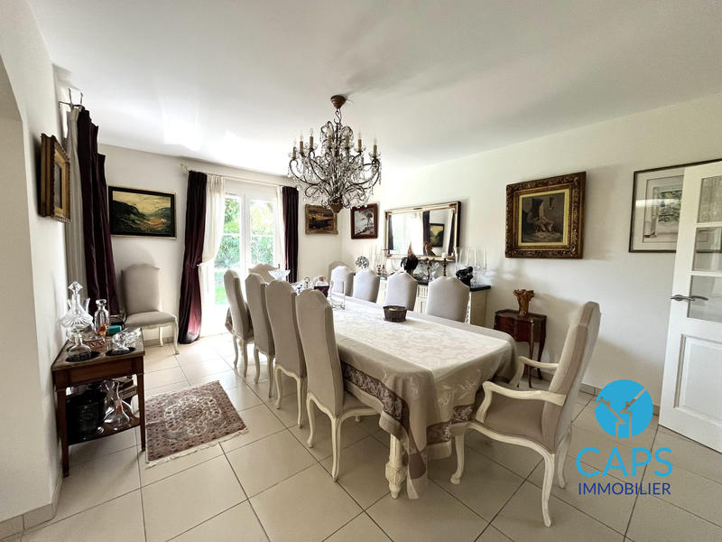 Villa - 168 m² - 5 pièces