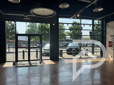 Local commercial - 600 m²