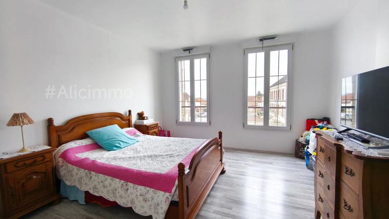 Maison - 195 m² - 7 pièces