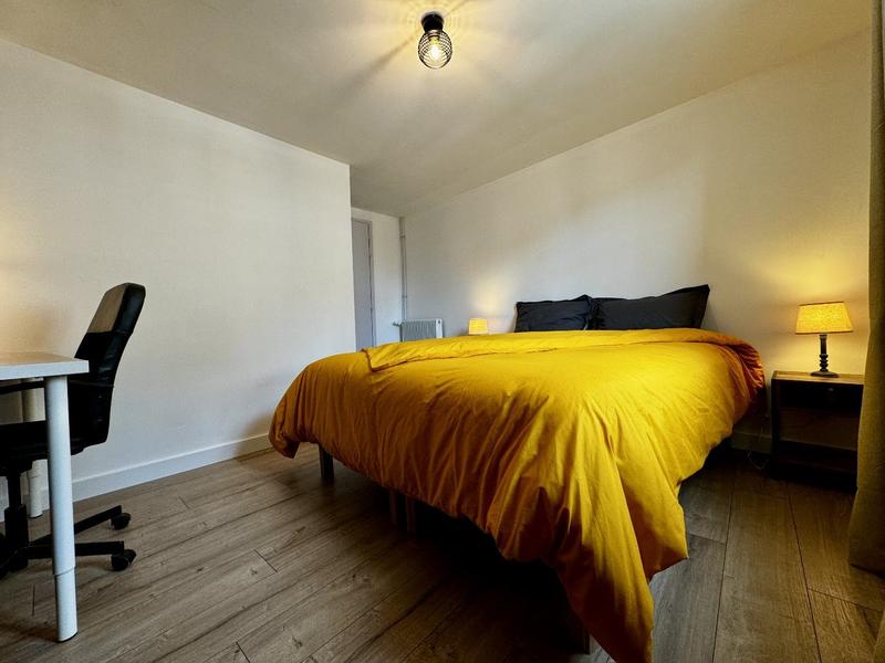 Appartement - 100 m² - 4 pièces