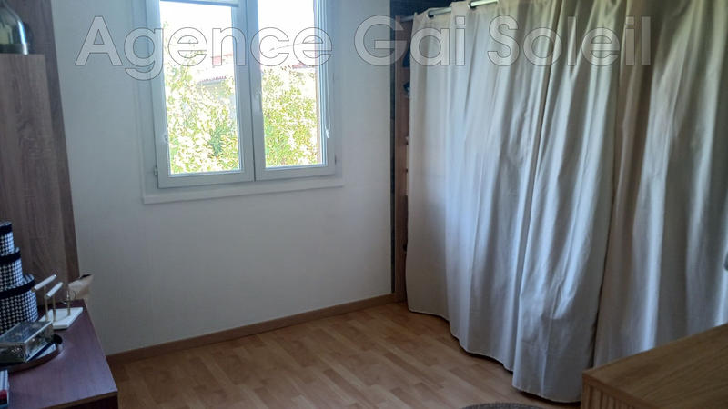 Villa - 100 m² - 5 pièces