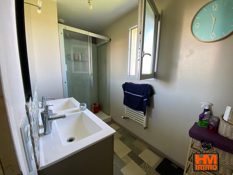 Maison - 99 m² - 5 pièces