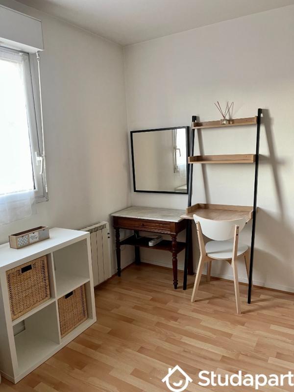 Chambre - 9 m² - 1 pièce