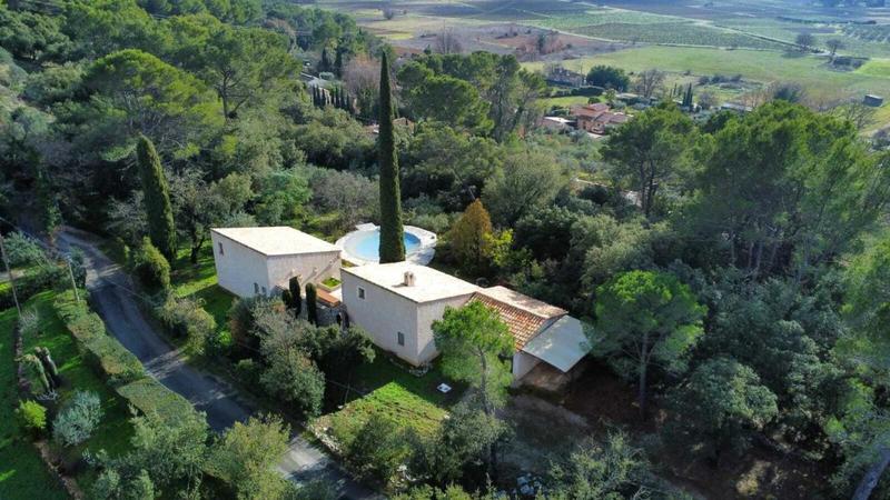 Villa - 100 m² - 4 pièces