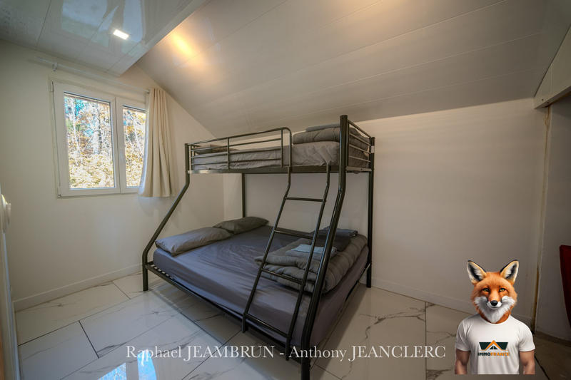 Maison - 346 m² - 15 pièces