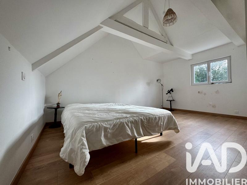 Maison - 220 m² - 9 pièces