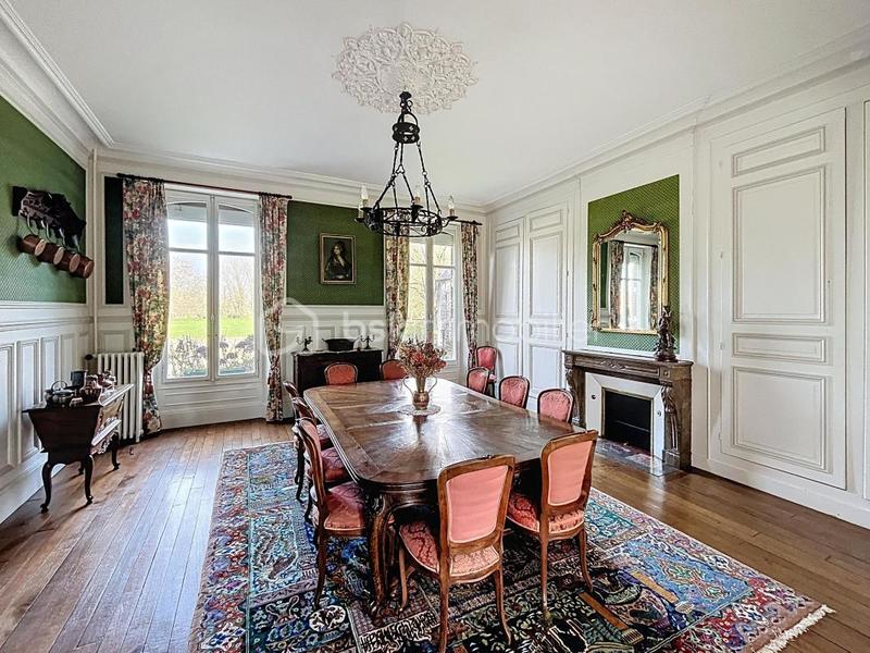 Maison de maîtres - 335 m² - 10 pièces
