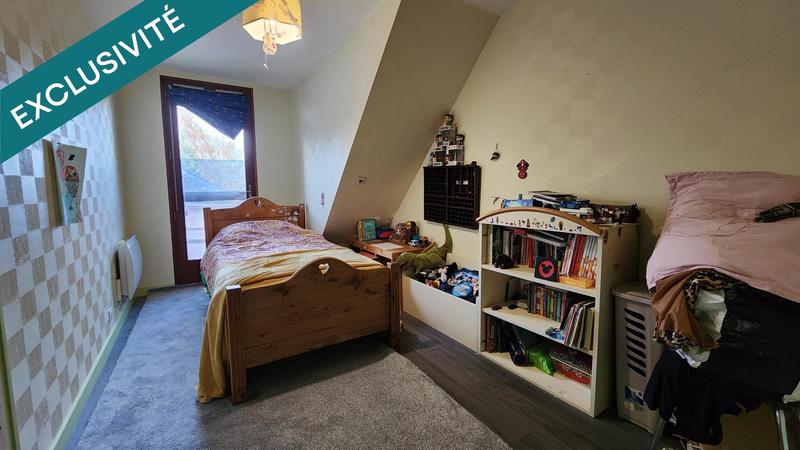 Appartement - 210 m² - 9 pièces