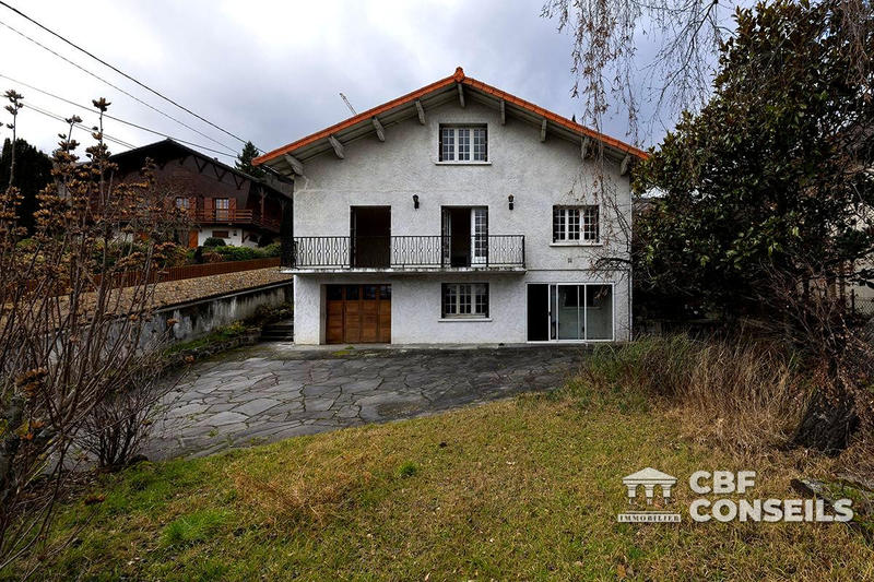 Maison - 160 m² - 8 pièces