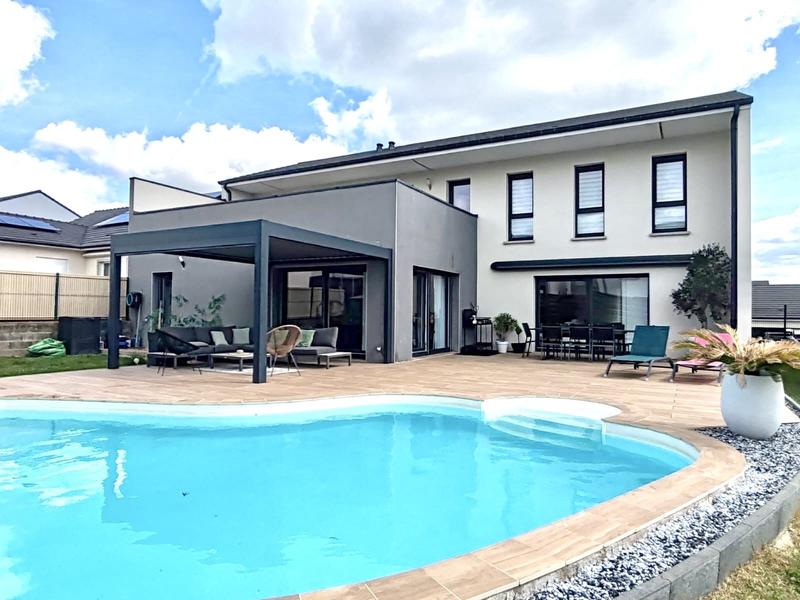 Maison contemporaine - 190 m² - 6 pièces