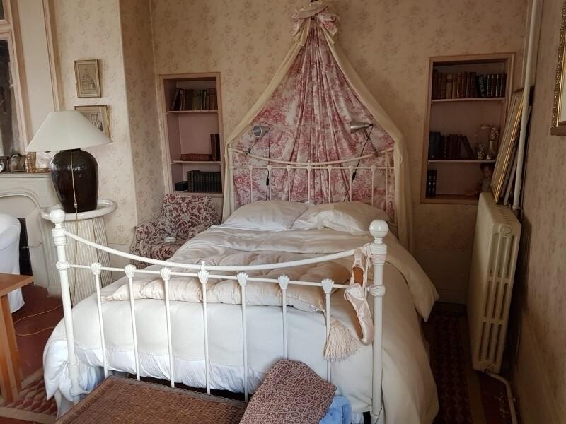 Maison - 280 m² - 6 pièces