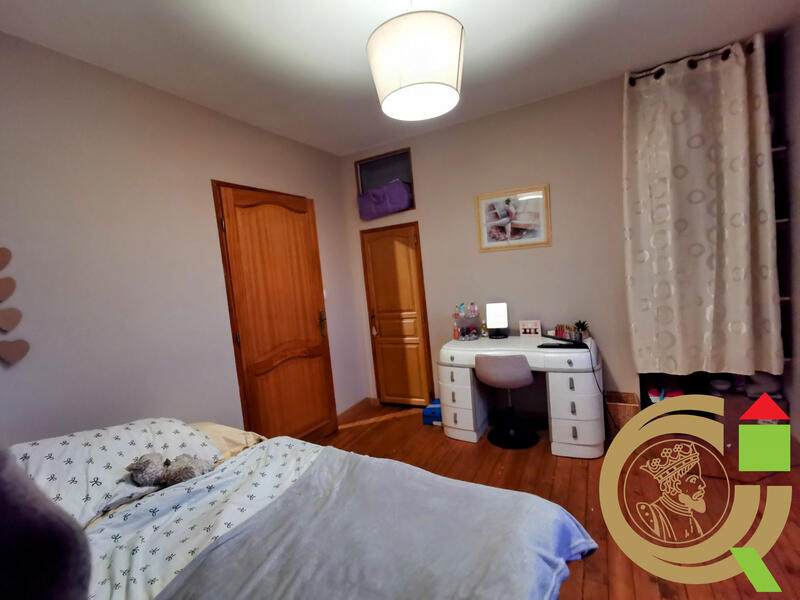 Maison ancienne - 228 m² - 12 pièces