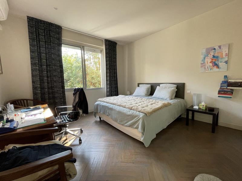 Villa - 238 m² - 6 pièces