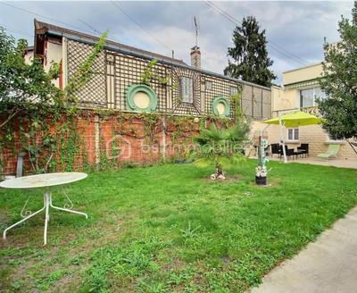 Maison - 182 m² - 5 pièces