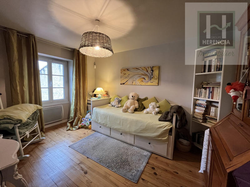 Maison ancienne - 170 m² - 6 pièces