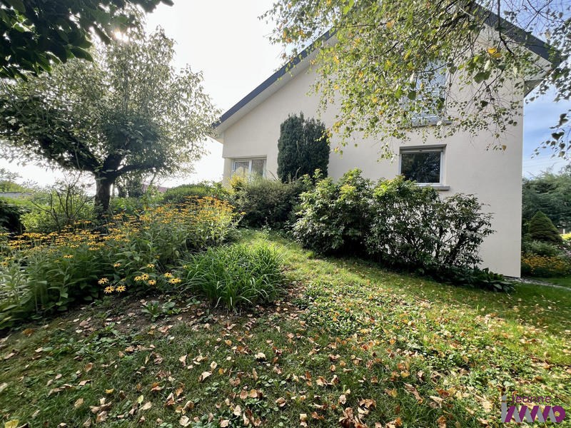 Maison contemporaine - 260 m² - 6 pièces