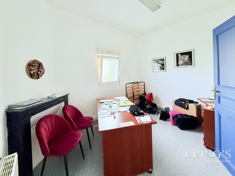 Local commercial - 100 m² - 4 pièces