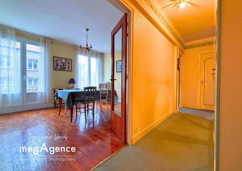 Appartement - 97 m² - 4 pièces