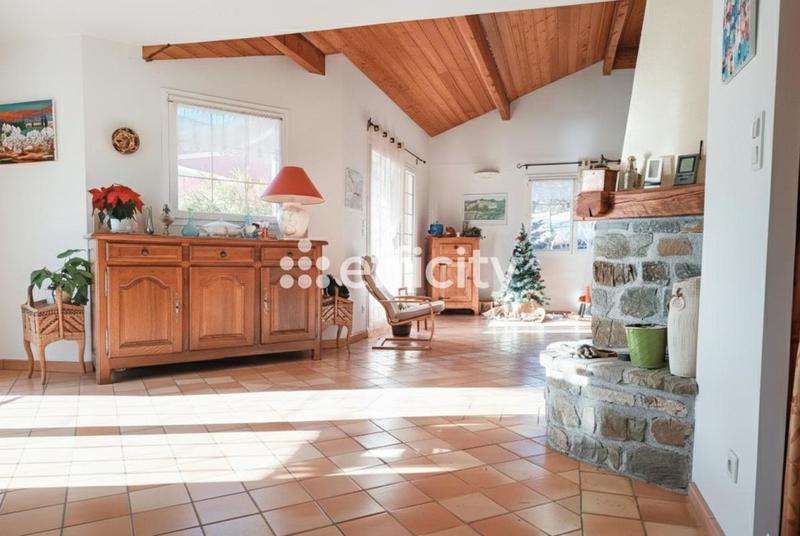 Ferme - 230 m² - 9 pièces