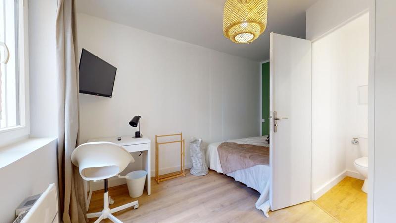 Maison - 92 m² - 6 pièces