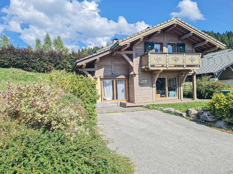 Maison - 80 m² - 5 pièces