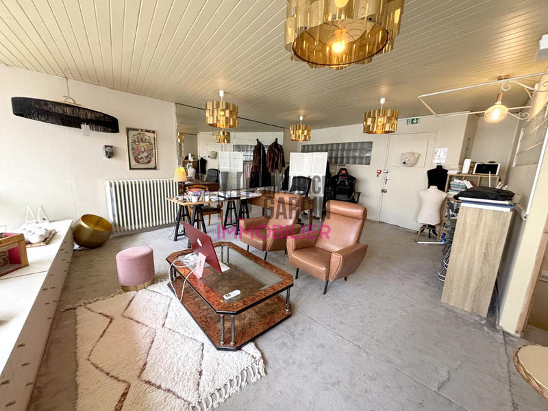 Local commercial - 82 m² - 2 pièces