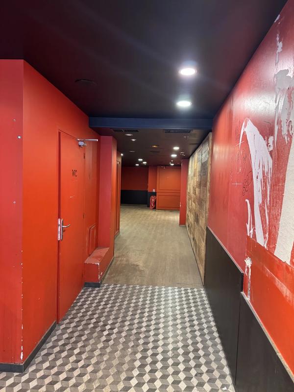 Local commercial - 198 m²