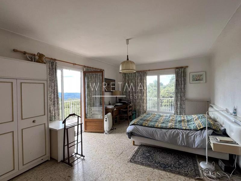 Villa - 260 m² - 7 pièces