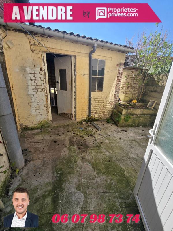 Immeuble - 170 m² - 1 pièce