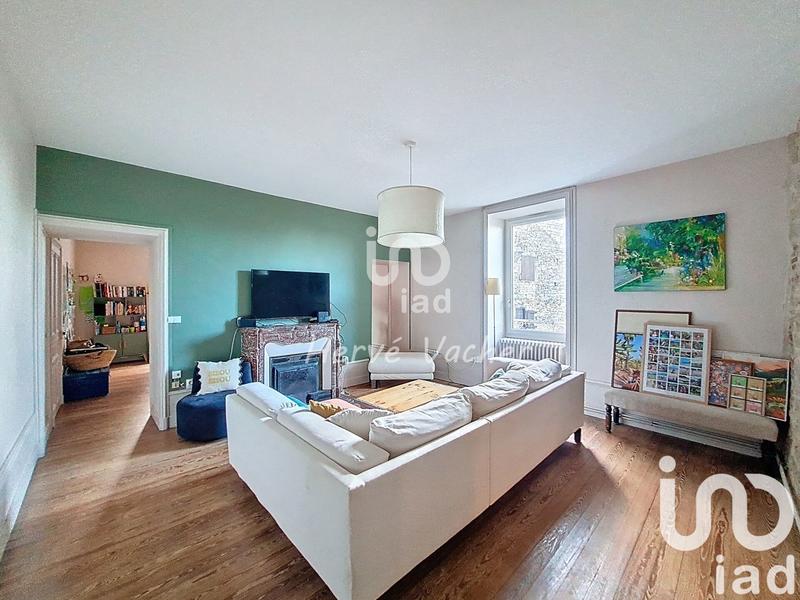 Maison - 212 m² - 7 pièces