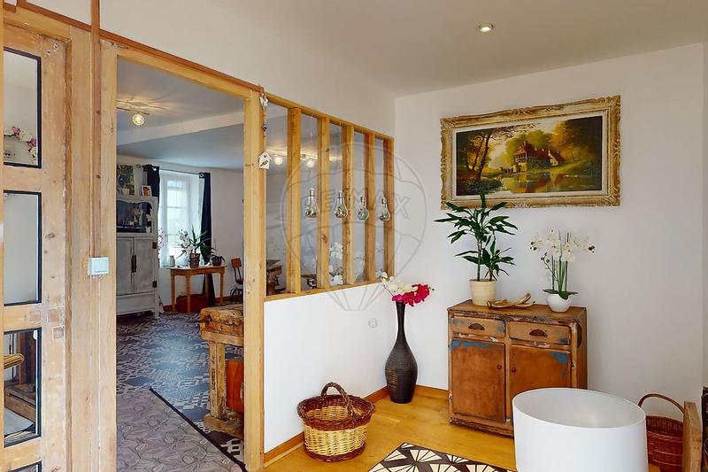 Maison - 245 m² - 6 pièces